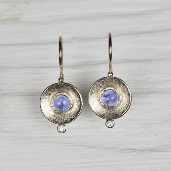 18ct white gold earrings with tanzanites and diamonds