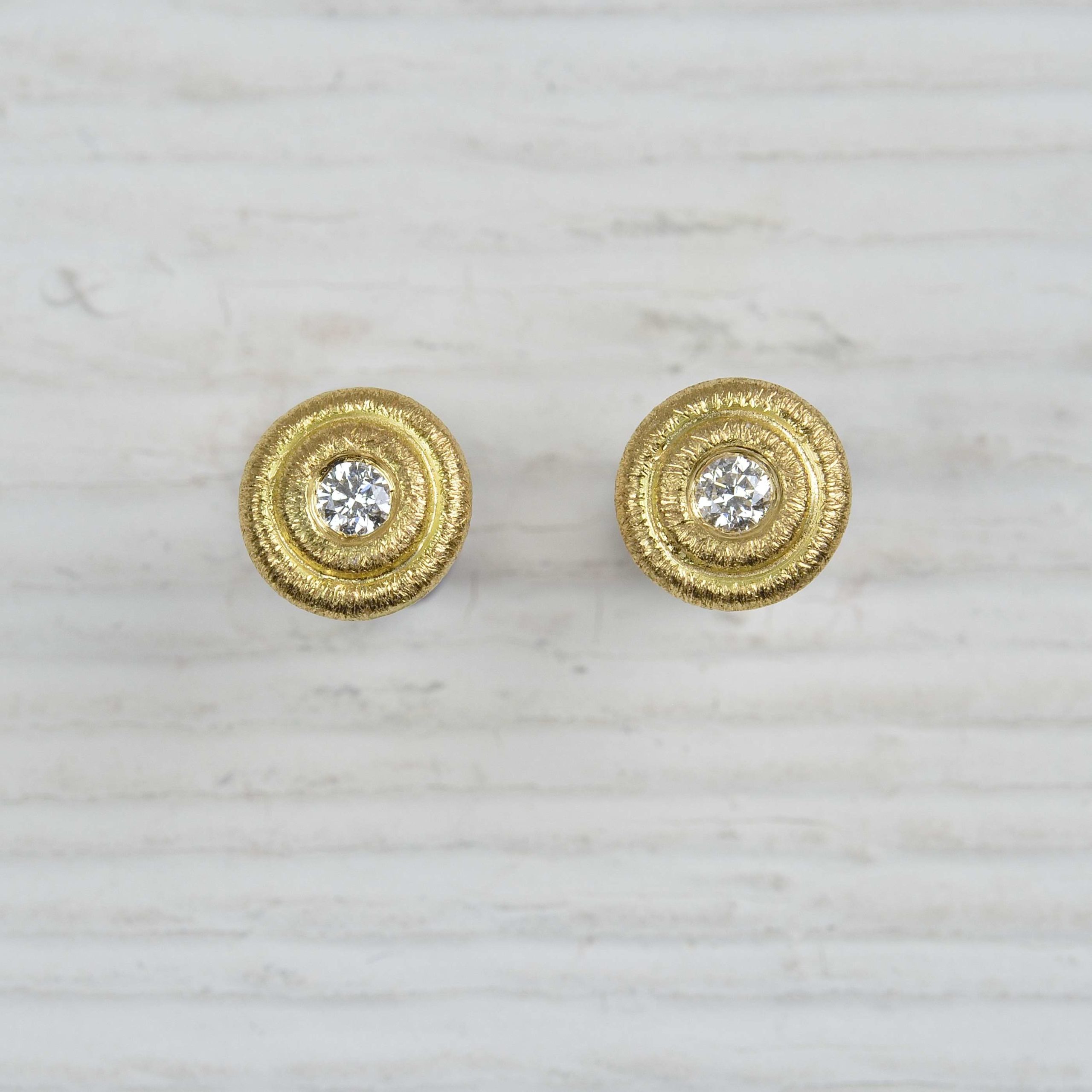 18ct gold diamond stud earrings - mh goldsmith