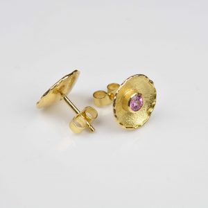 18ct gold ear studs with pink sapphire