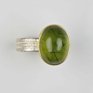 silver and 22ct gold prehnite ring