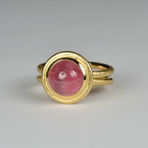 18ct gold cat's eye tourmaline and diamond ring