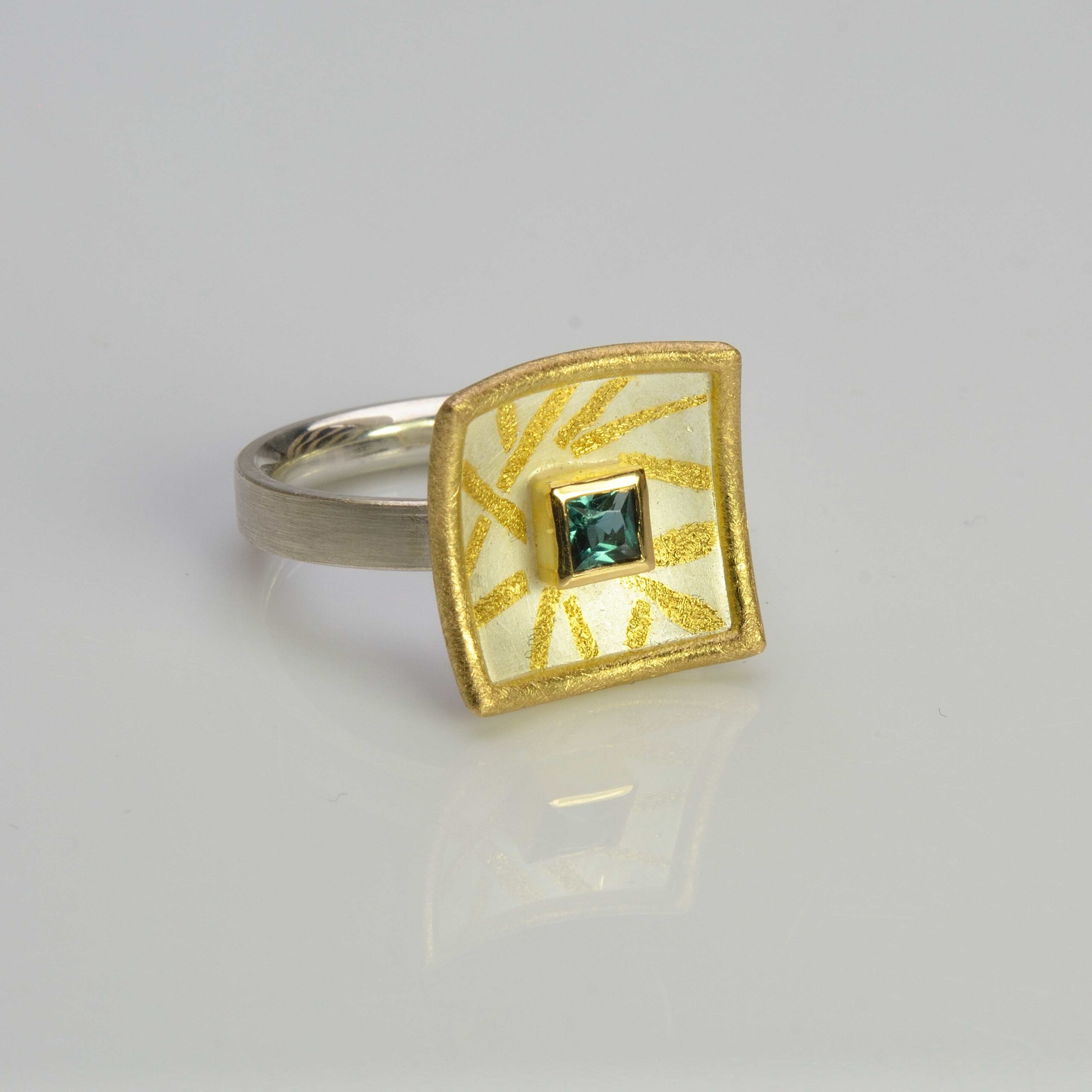 Silver, 18ct gold and finegold tourmaline ring